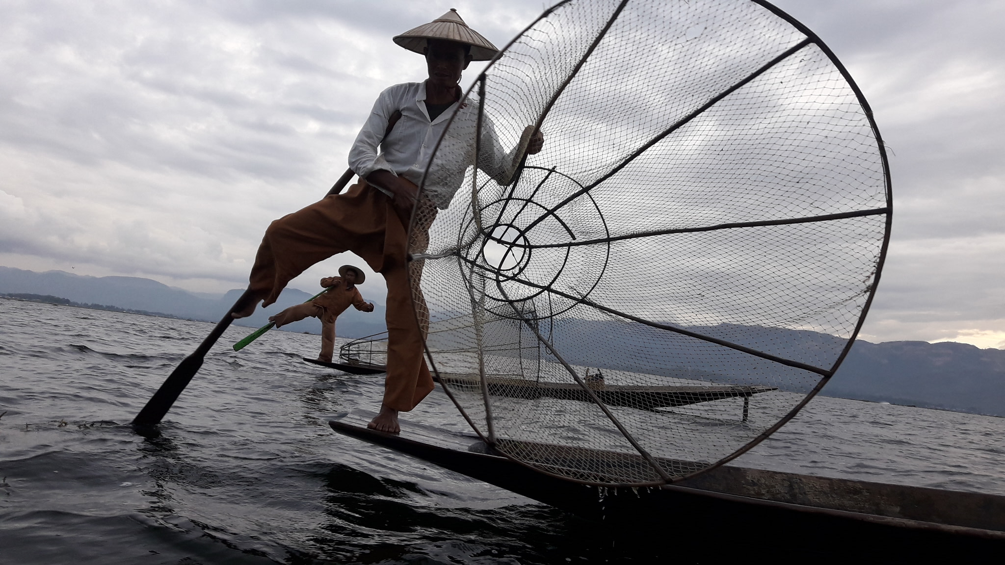 One Leg rower Fishermen at Inle Lake