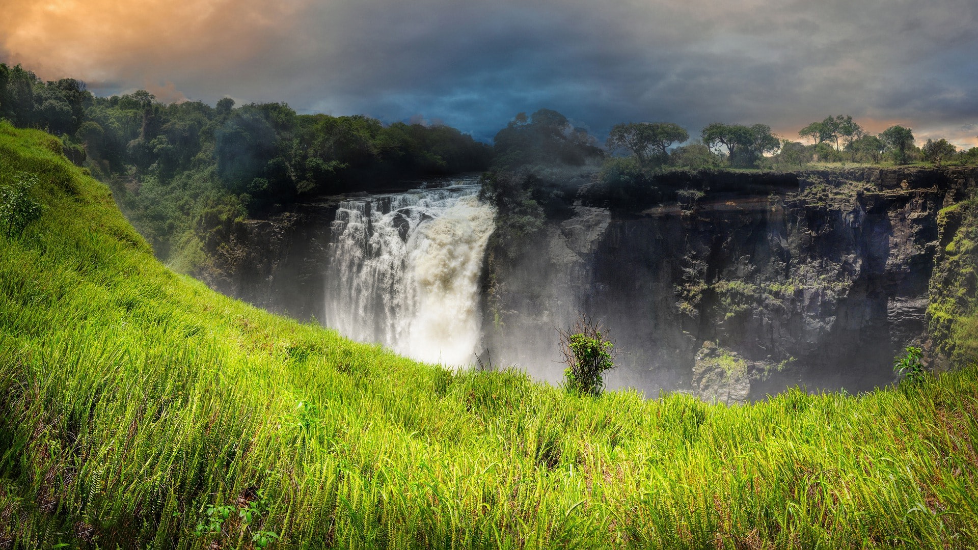 Walk Through the Viewpoints of Victoria Falls live online tour from