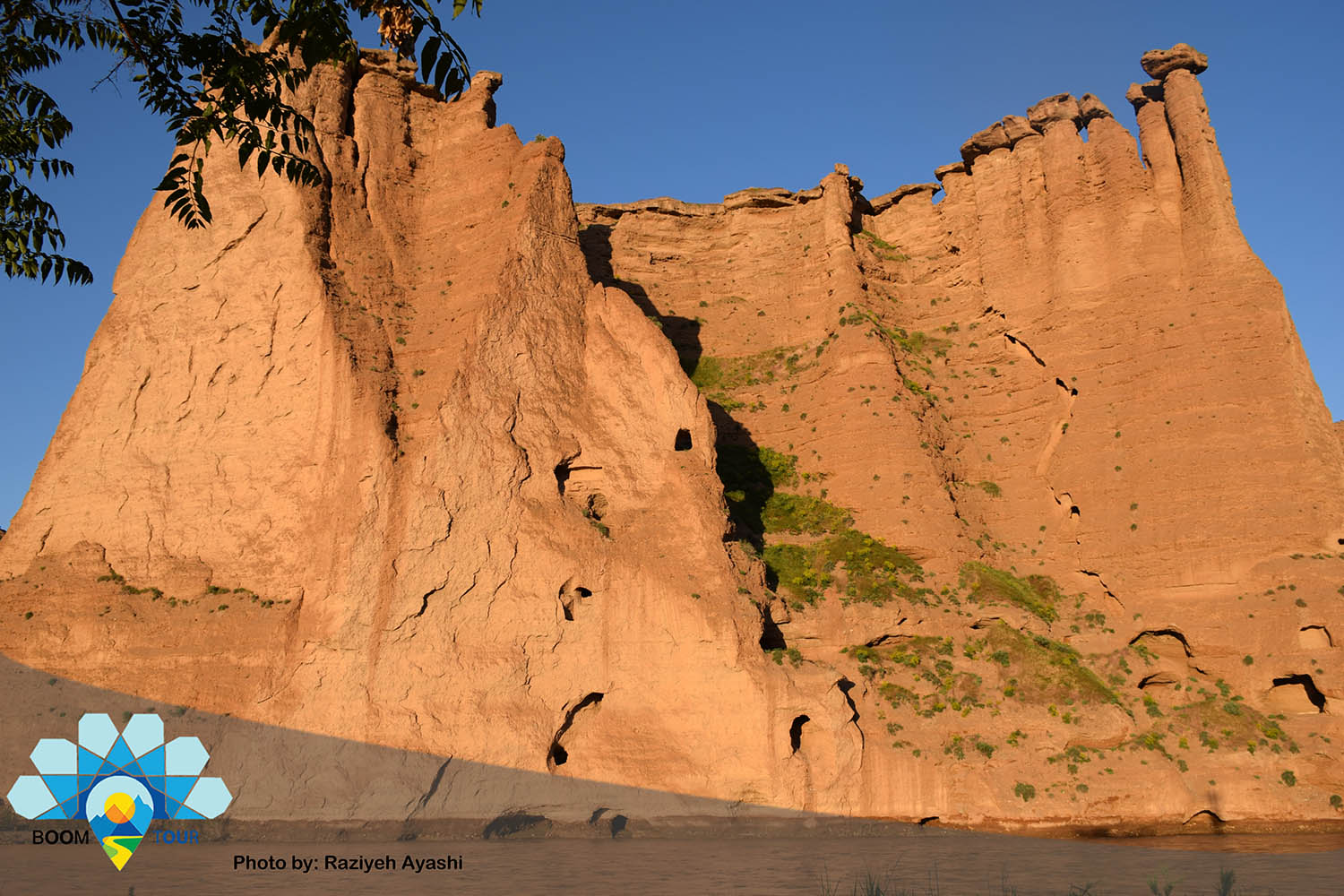 Behestan Castle