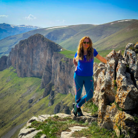 julia-yerevan-tour-guide
