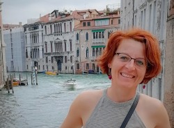 joanna-florence-tour-guide