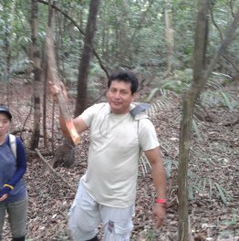 josealfredo-iquitos-tour-guide