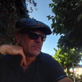 claudio-costasmeralda-tour-guide