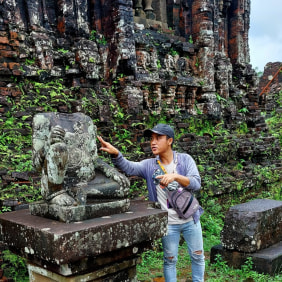 nguyen-hoian-tour-guide