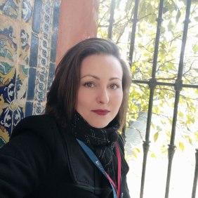 lorena-sevilla-tour-guide
