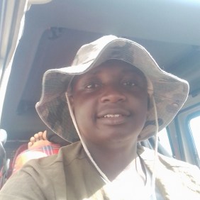 dominic-tsavoeastnationalpark-tour-guide