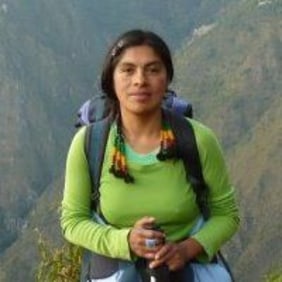 julia-lapaz-tour-guide