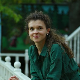 irina-saintpetersburg-tour-guide