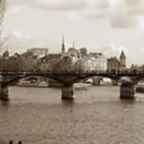 parisguiastransport-paris-tour-guide