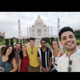 salman-agra-tour-guide