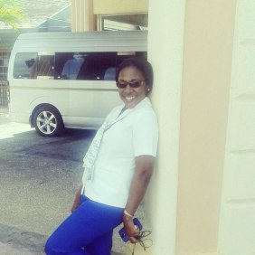 evette-montegobay-tour-guide