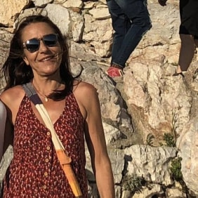 eleni-athens-tour-guide