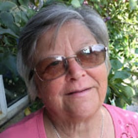 jan-guernsey-tour-guide