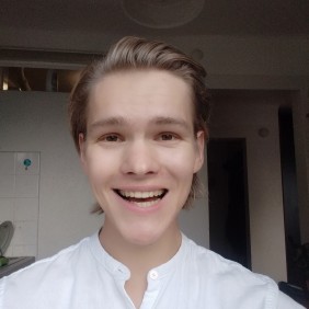 edvards-riga-tour-guide