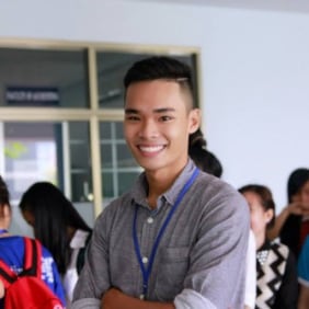 nhan-hochiminh-tour-guide