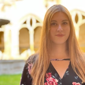 raquel-evora-tour-guide