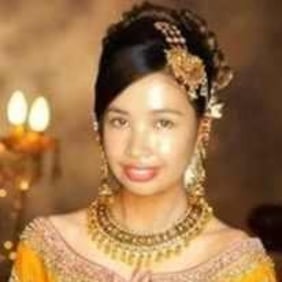 lovelle-manila-tour-guide