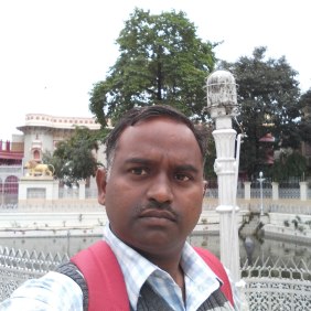 ashish-agra-tour-guide