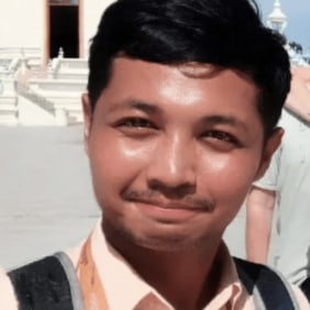 lay-phnompenh-tour-guide