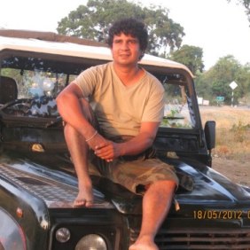 arosha-colombo-tour-guide