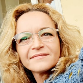 elena-almeria-tour-guide