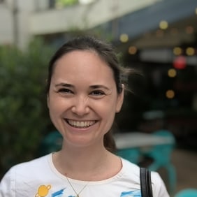 daniela-bucharest-tour-guide