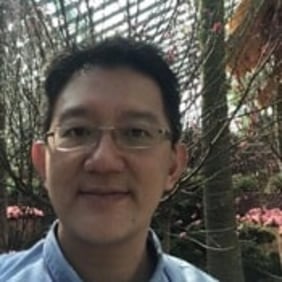 weibin-singapore-tour-guide