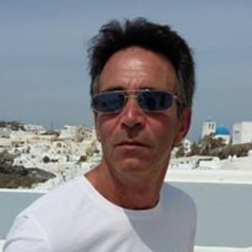 joseluis-santorini-tour-guide