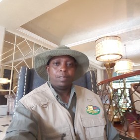 nicholas-masaimara-tour-guide