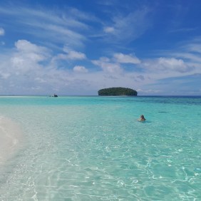 rajaampat-sorong-tour-guide