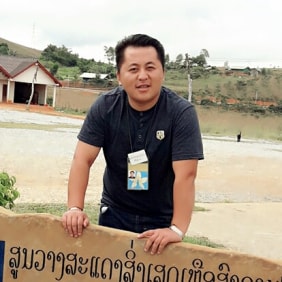 ken-vientiane-tour-guide