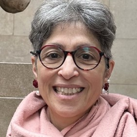 kelly-dijon-tour-guide