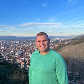 dorian-tirana-tour-guide