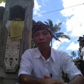gede-bali-tour-guide