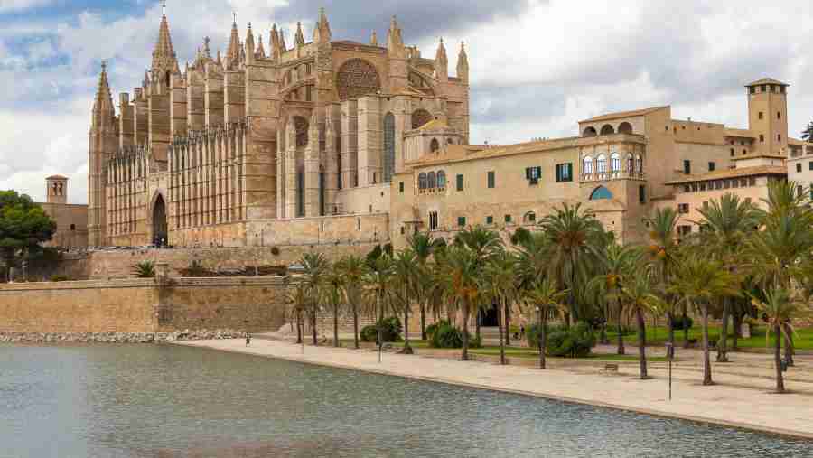 christian tour palma de mallorca