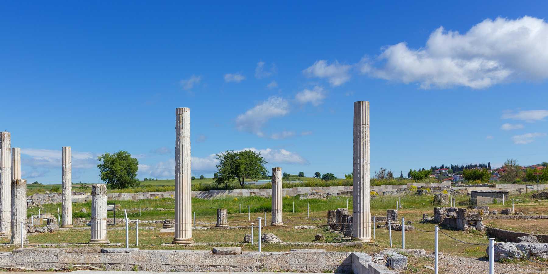 Pella