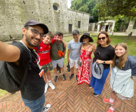 ADRIÁN - COLONIA EXPERIENCES TOURS  