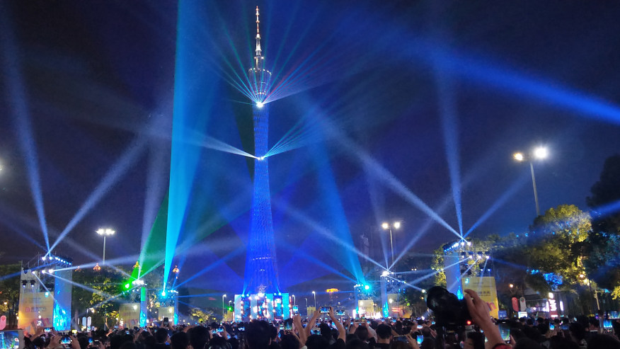 See the Canton Tower Light Show That Attracts Numerous Travellers by ...