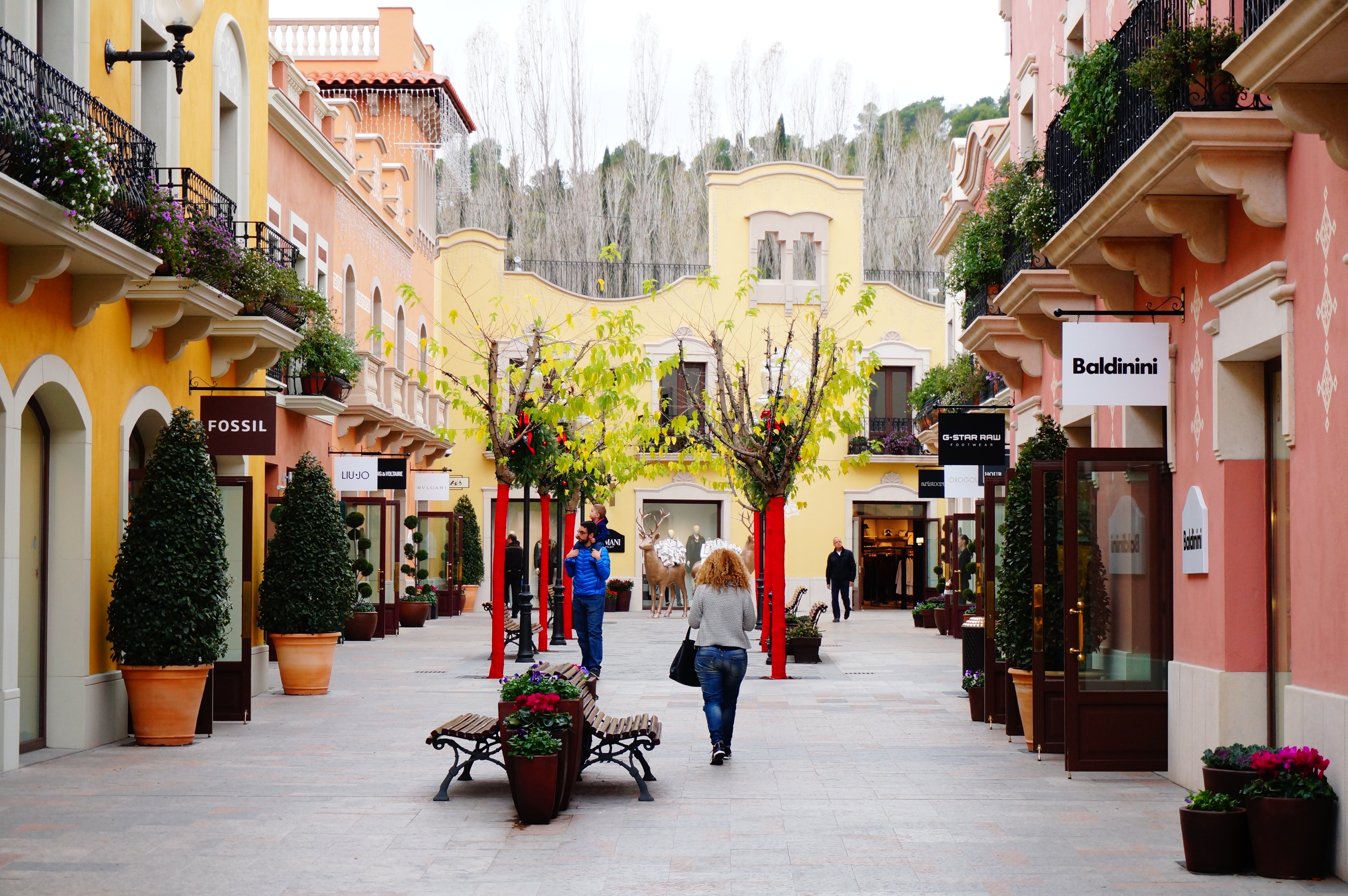 Barcelona and La Roca Village Launch Mandarin App to Draw in Travel  Shoppers