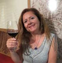 rosapatriciagarabitovaldés-santiago-tour-guide
