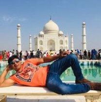 manishmiki-delhi-tour-guide