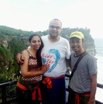 aprilkadek-bali-tour-guide