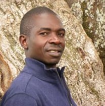silasoduor-nairobinationalpark-tour-guide