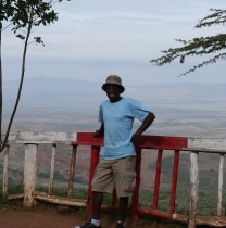 shingirayigoto-victoriafalls-tour-guide