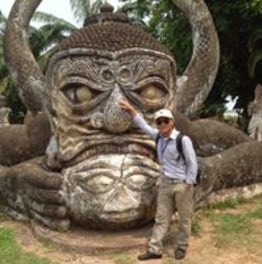 somphong-vientiane-tour-guide