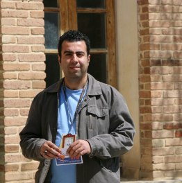 adel-sanandaj-tour-guide