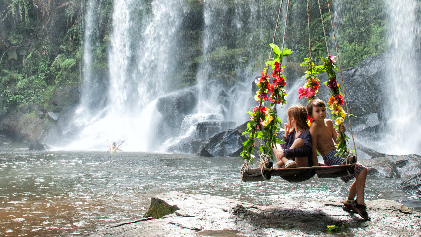 8-Hour Phnom Kulen National Park Tour from Siem Reap with Waterfall
