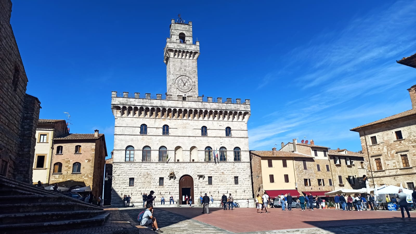 10-Hour Wine Tour of Val d'Orcia with Montepulciano and Montalcino