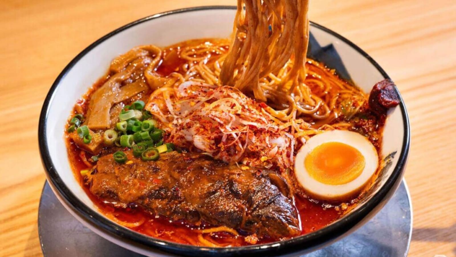 6-Hour Private Tokyo Tour with Yanaka, Shibuya and Cultural Activity