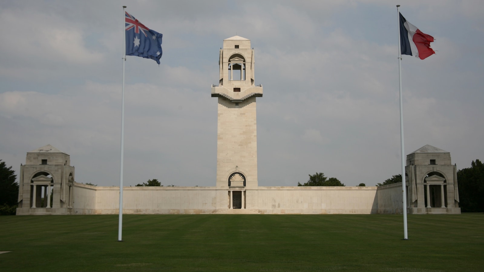 1-Day Somme Battlefield Tour from Amiens with Australian WWI Sites